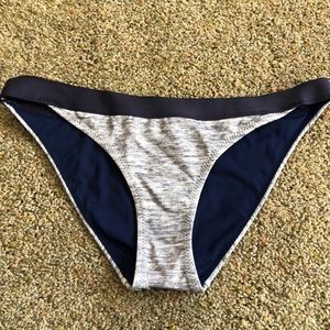 NWOT tigerlily swimsuit bikini bottom size 4